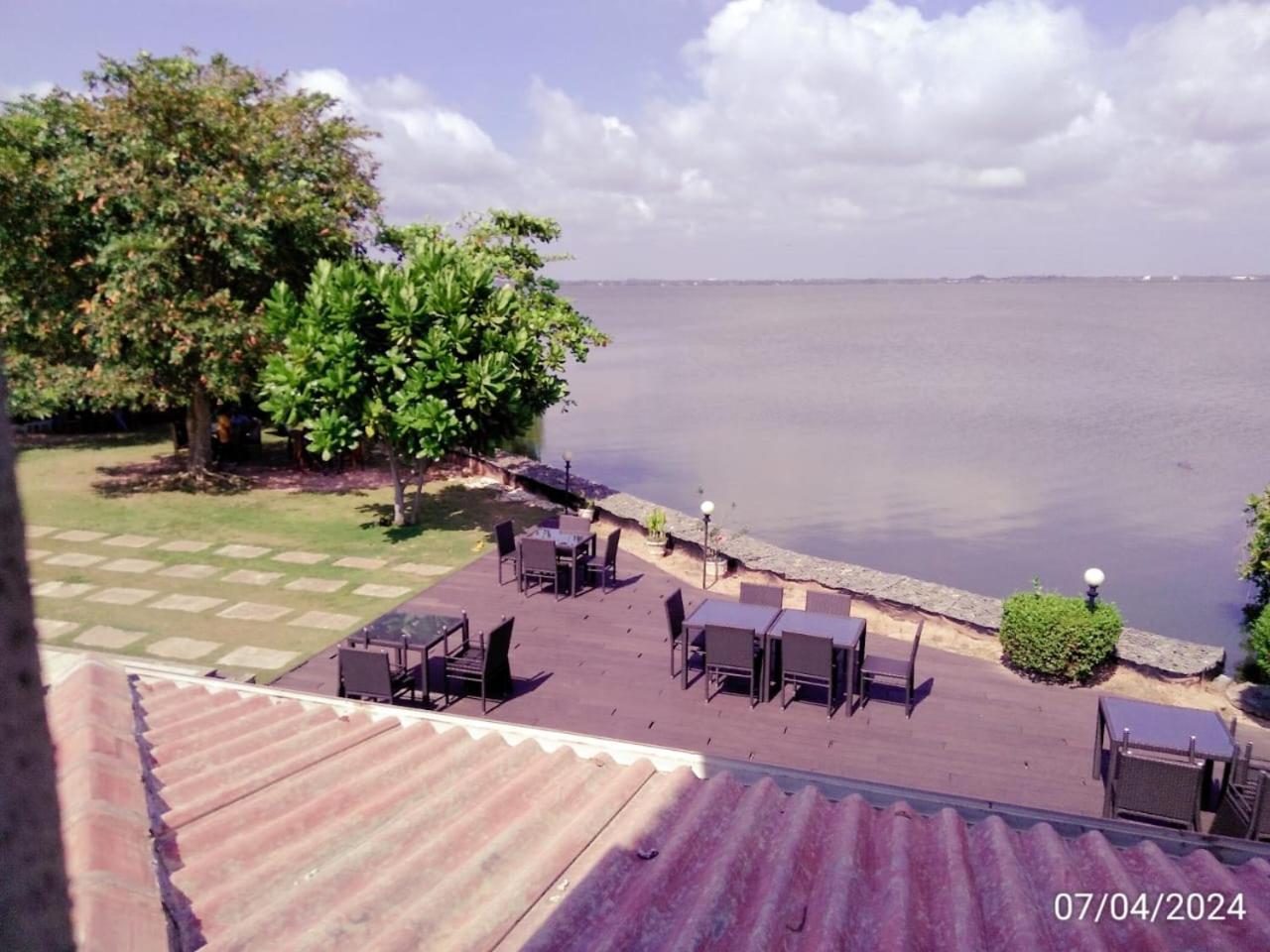 Nilakma Lagoon Negombo Exteriör bild
